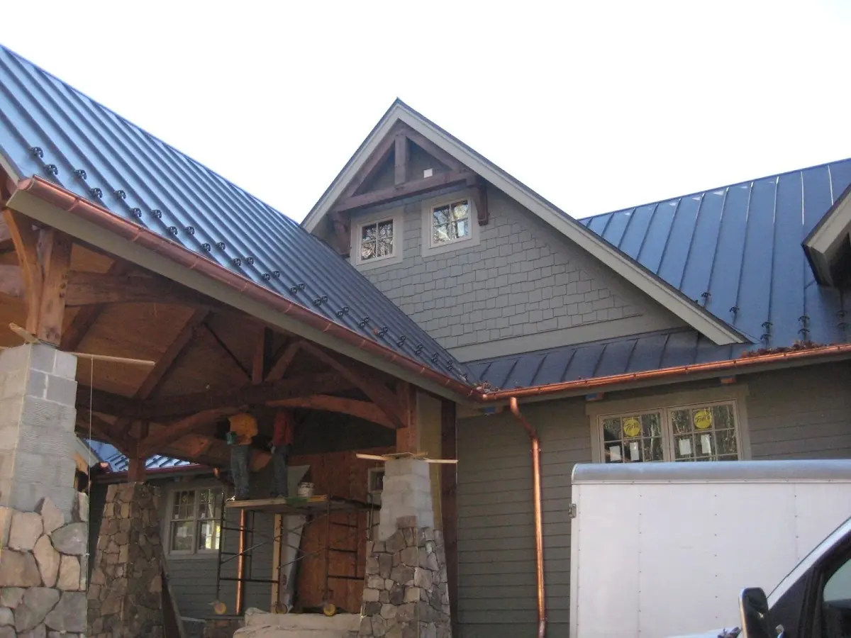 Craftsman Roofing team delivering quality roofing work in Charleston East